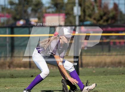 Thumbnail 3 in Mountain View vs. Discovery Canyon (CHSAA 4A First Round Playoff) photogallery.