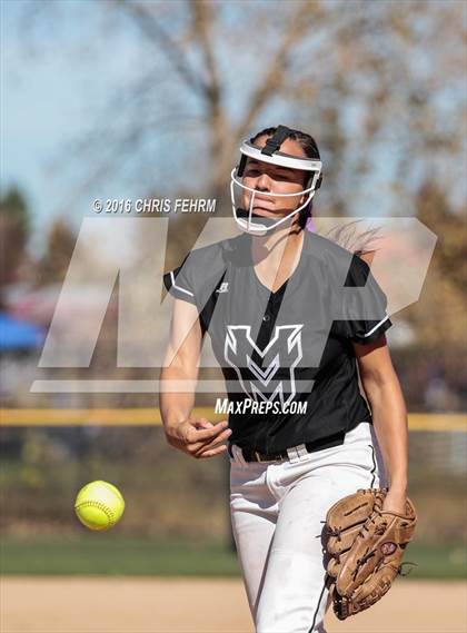 Thumbnail 2 in Mountain View vs. Discovery Canyon (CHSAA 4A First Round Playoff) photogallery.