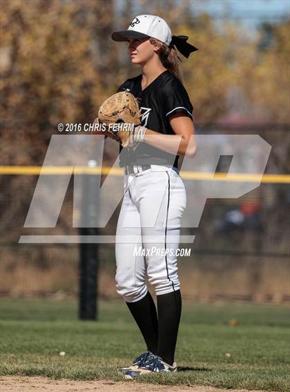 Thumbnail 3 in Mountain View vs. Discovery Canyon (CHSAA 4A First Round Playoff) photogallery.