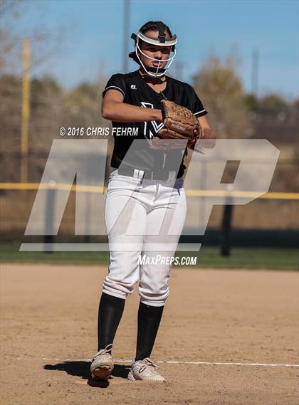 Thumbnail 2 in Mountain View vs. Discovery Canyon (CHSAA 4A First Round Playoff) photogallery.