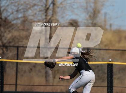 Thumbnail 2 in Mountain View vs. Discovery Canyon (CHSAA 4A First Round Playoff) photogallery.