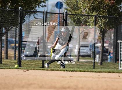 Thumbnail 3 in Mountain View vs. Discovery Canyon (CHSAA 4A First Round Playoff) photogallery.