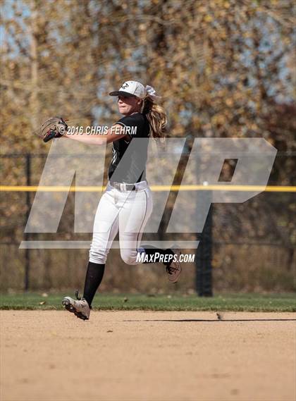 Thumbnail 3 in Mountain View vs. Discovery Canyon (CHSAA 4A First Round Playoff) photogallery.