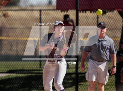 Thumbnail 2 in Mountain View vs. Discovery Canyon (CHSAA 4A First Round Playoff) photogallery.