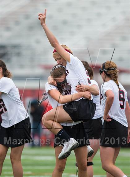 Thumbnail 3 in Mount Sinai vs Skaneateles (NYSPHSAA Class C Final) photogallery.