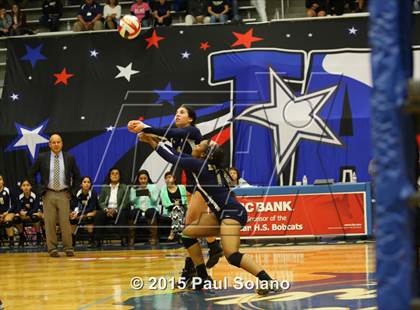 Thumbnail 2 in Holy Cross vs. Fort Bend Christian Academy  (TAPPS 4A Semifinal) photogallery.