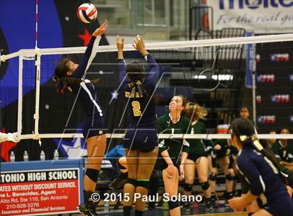 Thumbnail 3 in Holy Cross vs. Fort Bend Christian Academy  (TAPPS 4A Semifinal) photogallery.