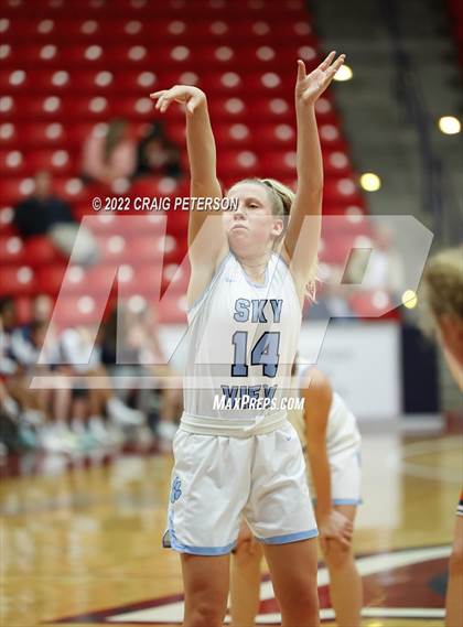 Thumbnail 3 in Sky View vs. Mountain Crest (UHSAA 4A Quarterfinal Playoff) photogallery.
