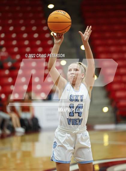 Thumbnail 3 in Sky View vs. Mountain Crest (UHSAA 4A Quarterfinal Playoff) photogallery.