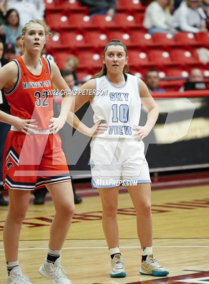 Thumbnail 1 in Sky View vs. Mountain Crest (UHSAA 4A Quarterfinal Playoff) photogallery.