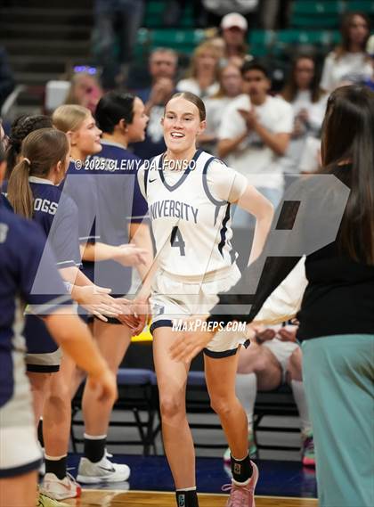 Thumbnail 2 in D'Evelyn vs University (CHSAA 4A Great 8) photogallery.