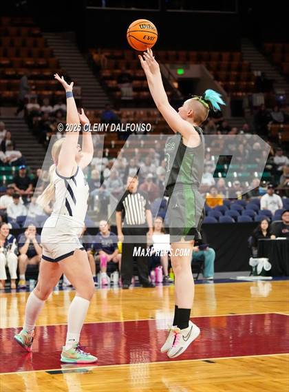 Thumbnail 3 in D'Evelyn vs University (CHSAA 4A Great 8) photogallery.