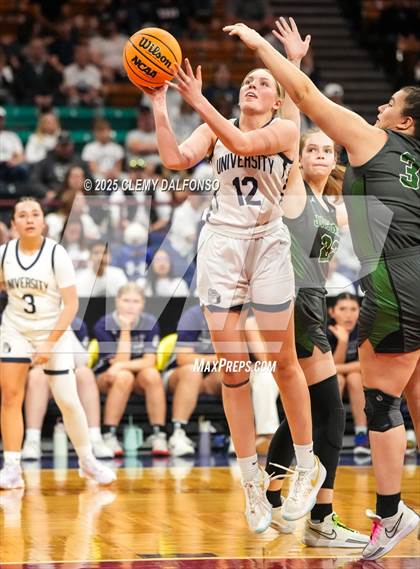 Thumbnail 3 in D'Evelyn vs University (CHSAA 4A Great 8) photogallery.