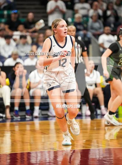 Thumbnail 3 in D'Evelyn vs University (CHSAA 4A Great 8) photogallery.