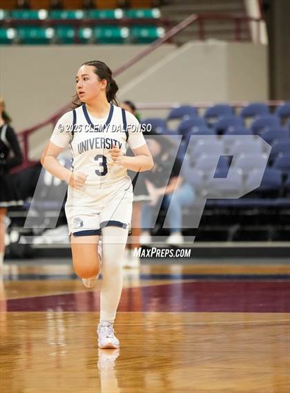 Thumbnail 2 in D'Evelyn vs University (CHSAA 4A Great 8) photogallery.