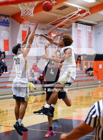 Thumbnail 2 in Bella Vista vs Enochs (Tiger Classic) photogallery.
