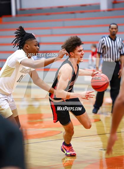 Thumbnail 2 in Bella Vista vs Enochs (Tiger Classic) photogallery.