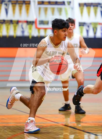 Thumbnail 2 in Bella Vista vs Enochs (Tiger Classic) photogallery.