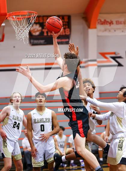 Thumbnail 2 in Bella Vista vs Enochs (Tiger Classic) photogallery.