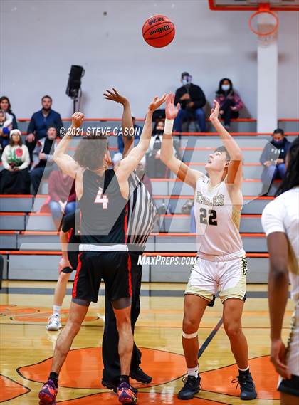 Thumbnail 3 in Bella Vista vs Enochs (Tiger Classic) photogallery.