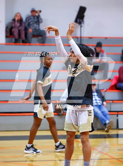 Thumbnail 2 in Bella Vista vs Enochs (Tiger Classic) photogallery.