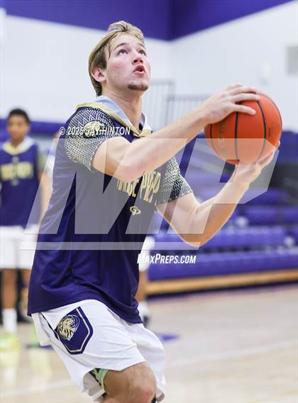 Thumbnail 2 in Sunset vs. Grace Prep photogallery.