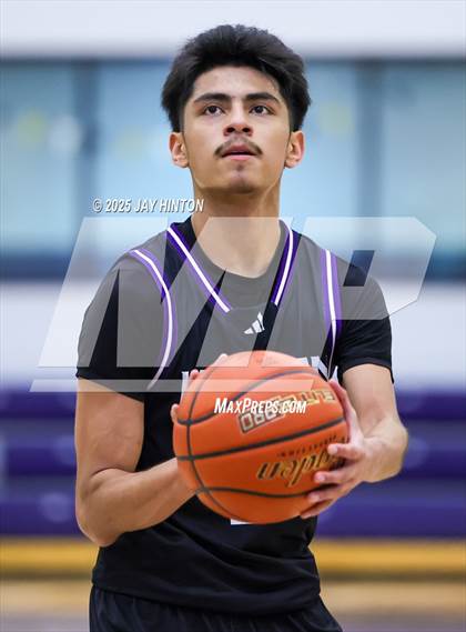 Thumbnail 3 in Sunset vs. Grace Prep photogallery.