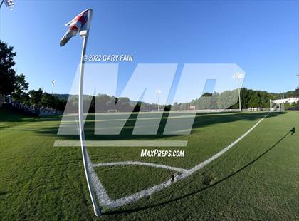 Thumbnail 3 in Boyd-Buchanan @ Baylor photogallery.