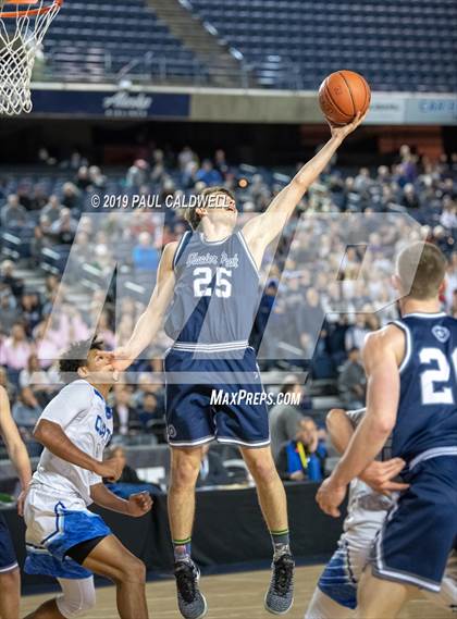 Thumbnail 1 in Glacier Peak vs. Curtis (WIAA 4A First Round) photogallery.