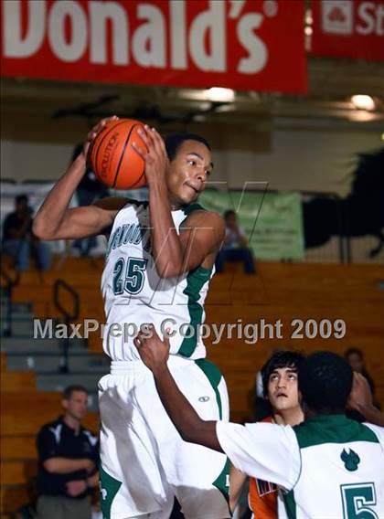 Thumbnail 1 in Kingwood Park vs San Antonio Madison (McDonalds Texas Invitational) photogallery.
