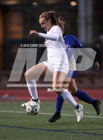 Thumbnail 2 in Webster Schroeder vs. Hilton (Section 5 Class AA Semifinal) photogallery.