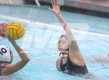 Thumbnail 2 in Bishop's vs. Newport Harbor (CIF SoCal Regional Division 1 First Round) photogallery.