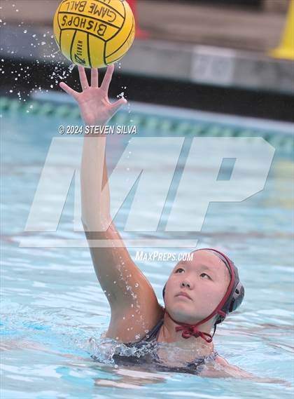 Thumbnail 3 in Bishop's vs. Newport Harbor (CIF SoCal Regional Division 1 First Round) photogallery.