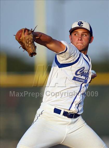 Thumbnail 3 in Stony Point vs. Cypress Creek photogallery.