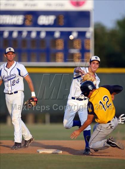 Thumbnail 1 in Stony Point vs. Cypress Creek photogallery.
