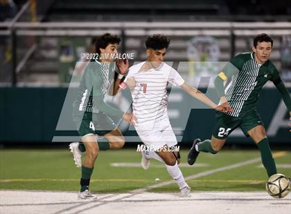 Thumbnail 2 in Montgomery vs. De La Salle (CIFNCS D1 Final) photogallery.