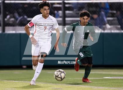 Thumbnail 3 in Montgomery vs. De La Salle (CIFNCS D1 Final) photogallery.