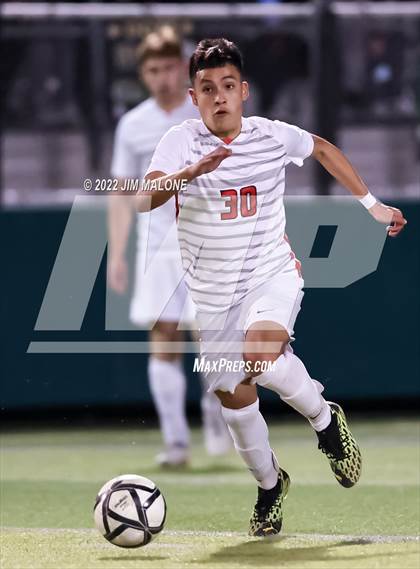 Thumbnail 2 in Montgomery vs. De La Salle (CIFNCS D1 Final) photogallery.