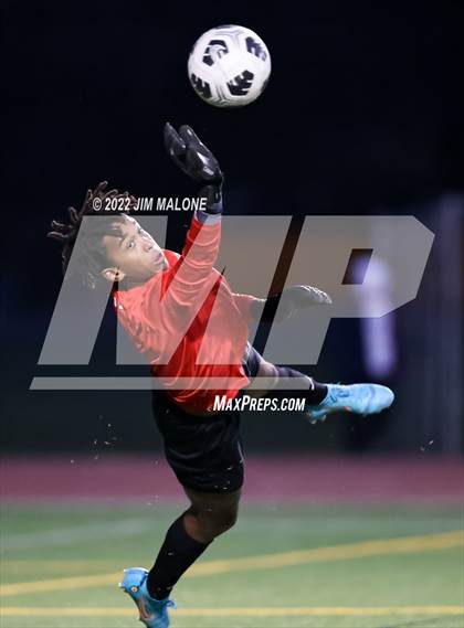 Thumbnail 2 in Montgomery vs. De La Salle (CIFNCS D1 Final) photogallery.