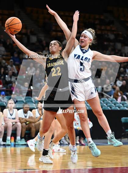 Thumbnail 2 in Valor Christian vs. Arapahoe (CHSAA 6A Great 8) photogallery.