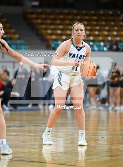 Thumbnail 3 in Valor Christian vs. Arapahoe (CHSAA 6A Great 8) photogallery.