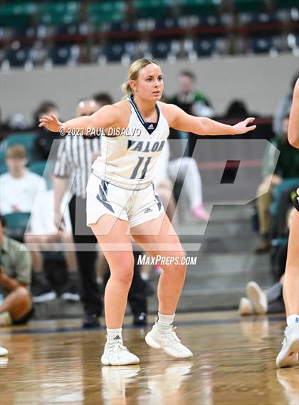 Thumbnail 1 in Valor Christian vs. Arapahoe (CHSAA 6A Great 8) photogallery.