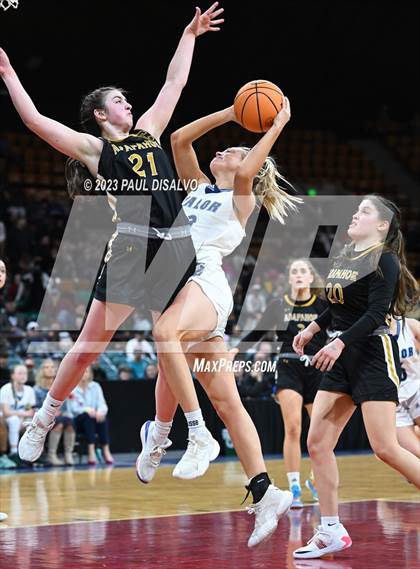 Thumbnail 1 in Valor Christian vs. Arapahoe (CHSAA 6A Great 8) photogallery.