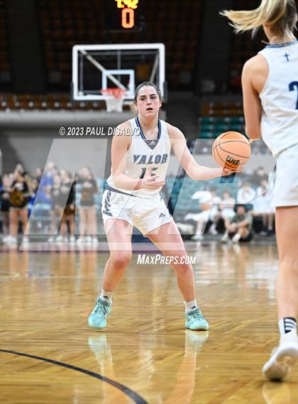 Thumbnail 2 in Valor Christian vs. Arapahoe (CHSAA 6A Great 8) photogallery.
