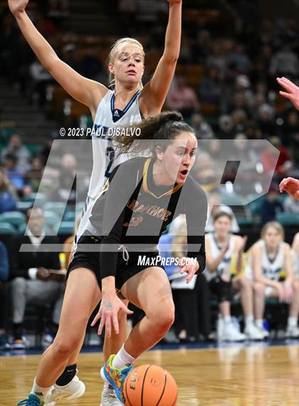 Thumbnail 2 in Valor Christian vs. Arapahoe (CHSAA 6A Great 8) photogallery.