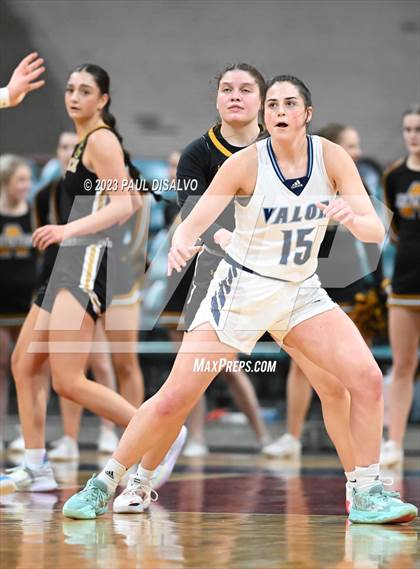 Thumbnail 3 in Valor Christian vs. Arapahoe (CHSAA 6A Great 8) photogallery.