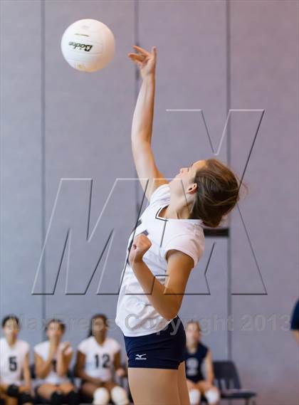 Thumbnail 1 in Yorktown vs Washington-Lee Freshman (Jr. Volleyball Brawl II Prelims) photogallery.