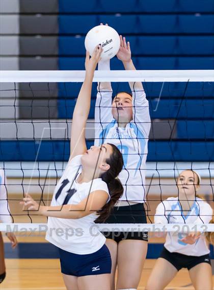 Thumbnail 1 in Yorktown vs Washington-Lee Freshman (Jr. Volleyball Brawl II Prelims) photogallery.