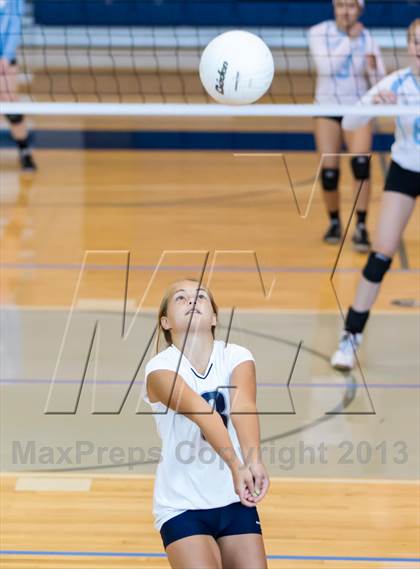 Thumbnail 1 in Yorktown vs Washington-Lee Freshman (Jr. Volleyball Brawl II Prelims) photogallery.