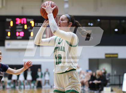 Thumbnail 2 in Grove City vs Dublin Coffman (OHSAA D1 District Final) photogallery.